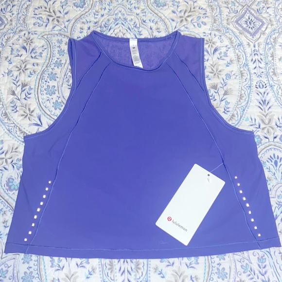 lululemon athletica Tops - Lululemon sculp cropped tank size 6